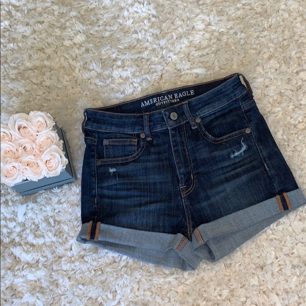 American Eagle Women’s Super Hi-Rise Jean Shortie
